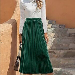 Elegant Emerald Midi Skirt. Size S. Plush soft!